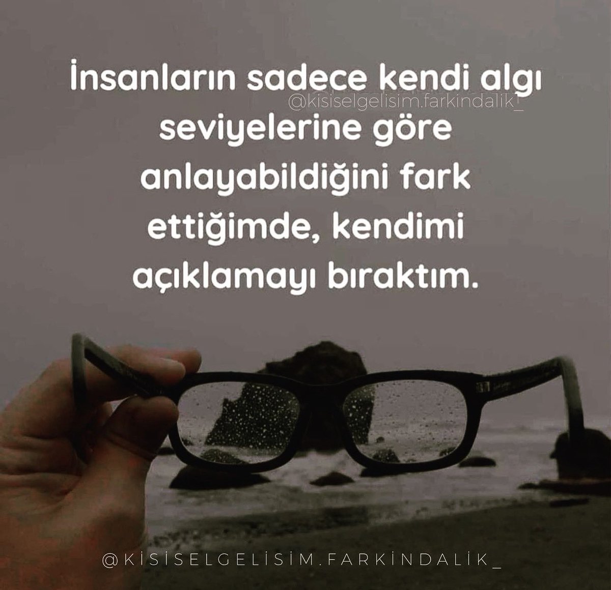 fkisiselgelisim's tweet photo. “Herkesin anlayış derecesi farklıdır. Anlattığın her şeyi anlamalarını bekleme çünkü bu karşıdakinin kapasitesine bağlıdır.”

Bob Dylan https://t.co/GbITWUlzwe