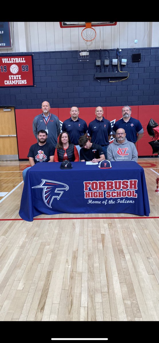 Riley Campbell tweet media