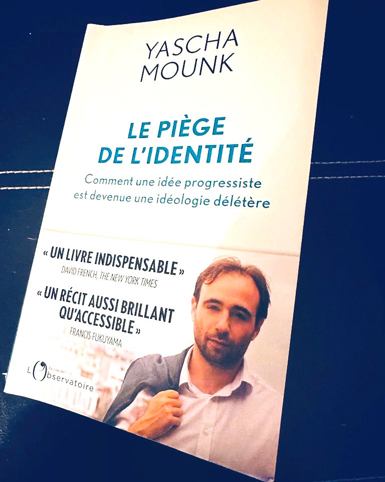 Un livre lumineux, une analyse implacable de la dérive wokiste dont le résultat est inverse au but recherché. Un brillant plaidoyer pour le libéralisme politique et l’universalisme. Une grande bouffée d’air frais à lire absolument ! 👏 @Yascha_Mounk @EdLObservatoire