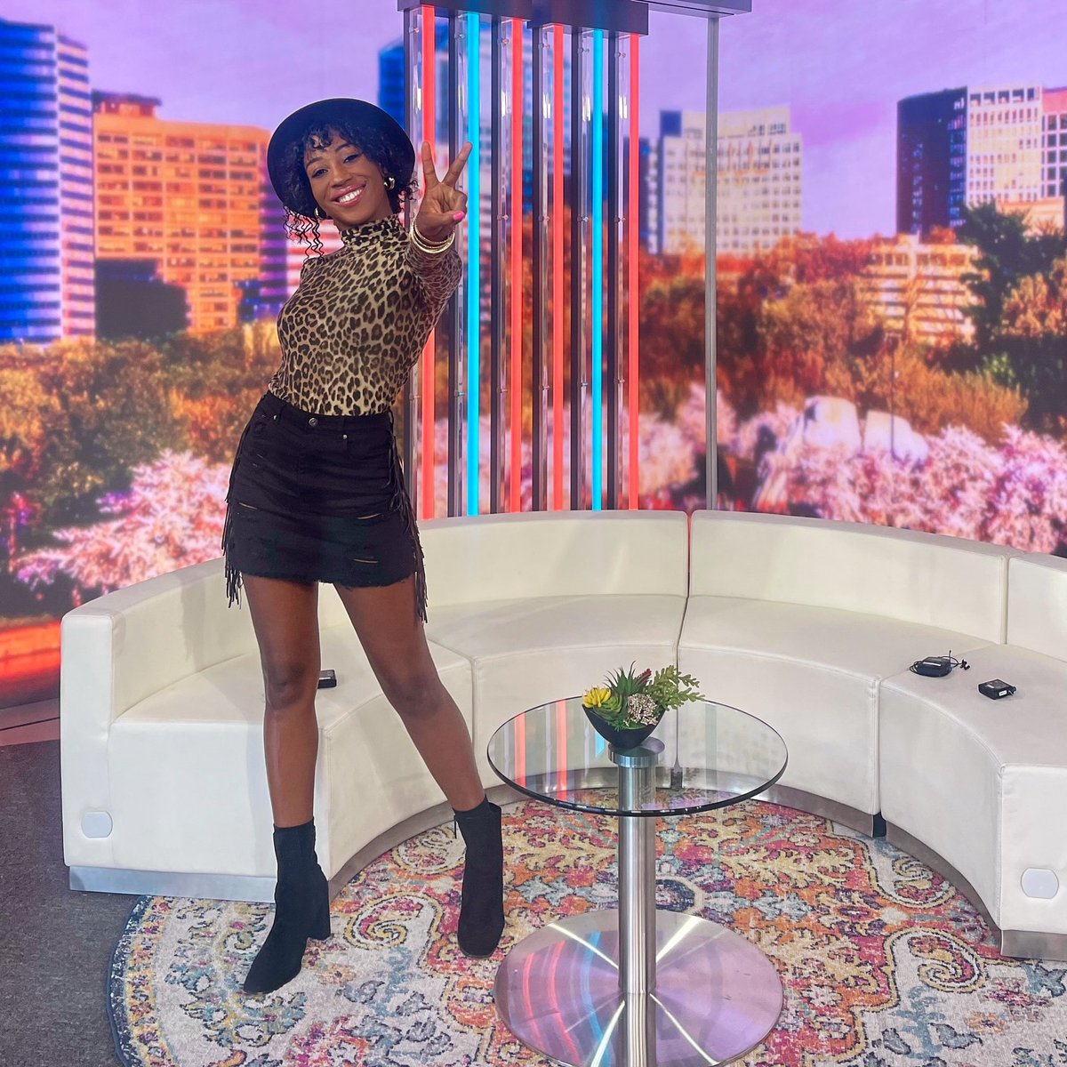 ChardelleMoore's tweet photo. Cheers to a new week filled with endless possibilities. Have a blessed one, folks! ✨📺 https://t.co/RgUUeTfgZ3