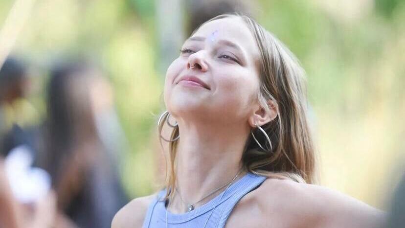 Alina Falahati was one of the victims of the Nova Festival massacre. Alina was literally buried outside the cemetery wall, because, like 30%+ of Russian-speaking Israelis, she wasn't considered "fully Jewish". She was in the process of full conversion but hasn't graduated yet.