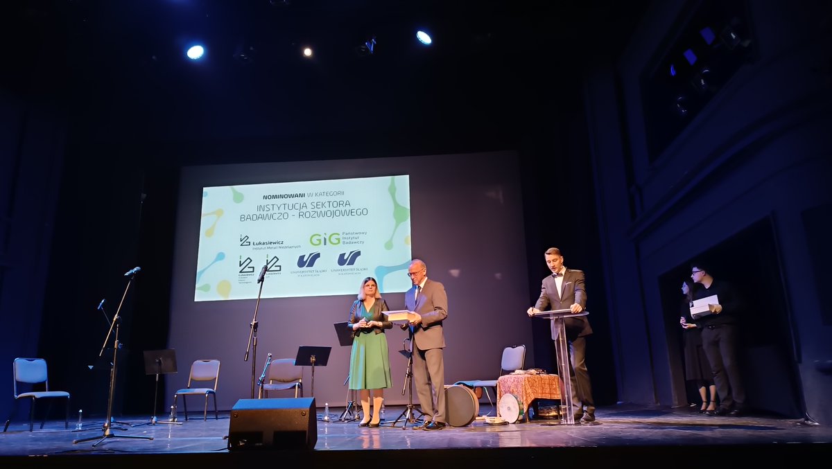 Lukasiewicz_KIT's tweet photo. Za nami Gala wręczenia nagród w Konkursie Innowator Śląska organizowanym rokrocznie przez #GAPR. W Gliwicach spotkali się Ci, którym Śląskie Innowacje są szczególnie bliskie.
Gratulacje dla @LukasiewiczGIT! 
Galę uświetnił niezwykły koncert „Tiento” zespołu Euskal Barrokensemble. https://t.co/aTtlFcwSCe