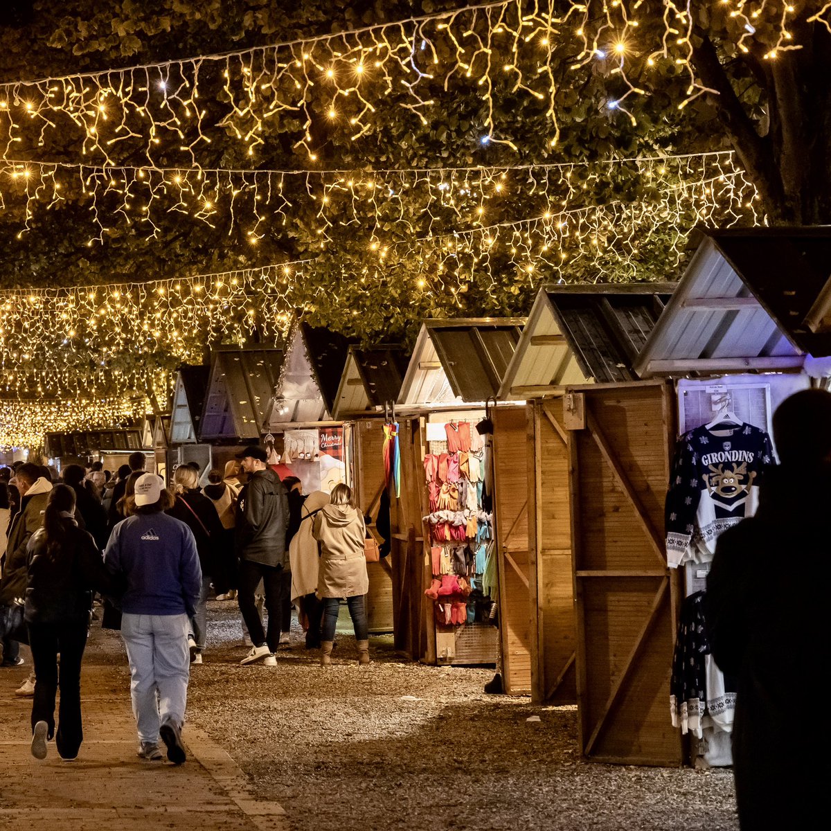 Les illuminations de Bordeaux, c’est bientôt !

Rendez-vous le 8 décembre 🌟