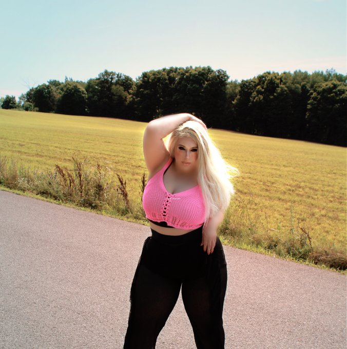 💕 https://t.co/mhNKlJIhxf