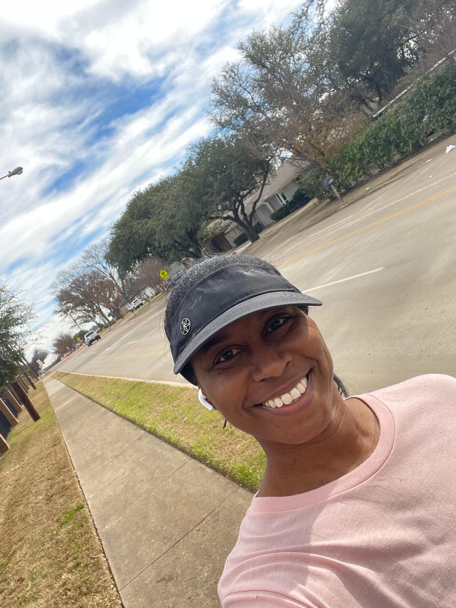 AmericanHeartTX's tweet photo. 3.5M Texans rely on SNAP to put food on the table. @GoRedforWomen volunteer Sharell is calling on Congress to #KeepSNAPStrong in a new @dallasnews letter to support families, including many infants and toddlers across our state. 

Read More: https://t.co/QGsLHfbTf7 https://t.co/AWhX6ueaWb