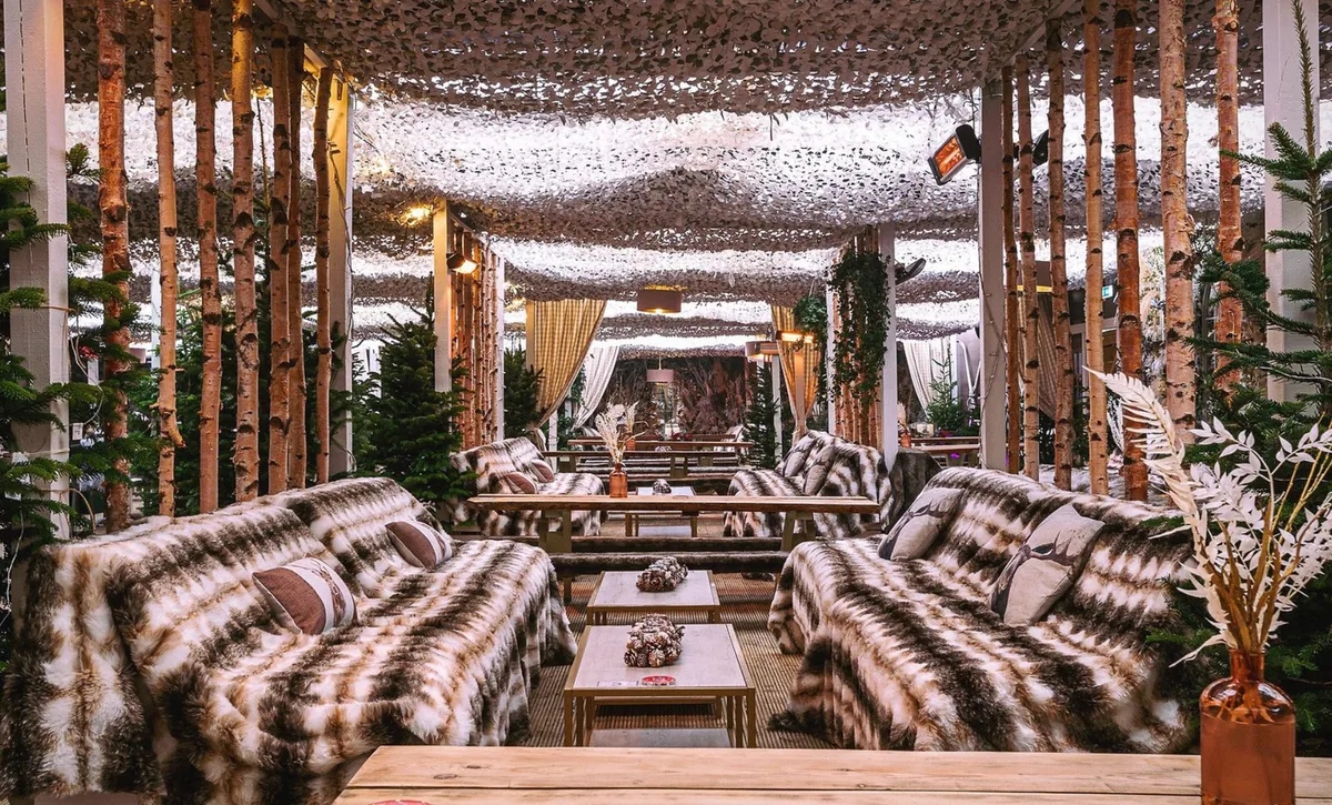 15 Spellbinding Christmas Pop-Ups To Visit
tinyurl.com/2xw9s3fk