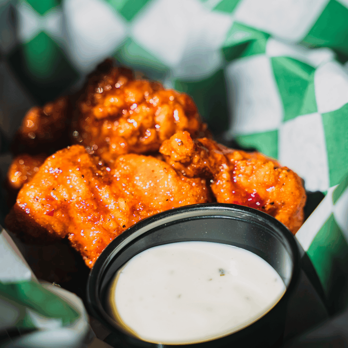 HailMarys2's tweet photo. Elevate your mealtime with our lip-smacking Chicken Wings! 🍗 

Each wing is expertly seasoned, cooked to perfection, and ready to be your next food obsession. Whether you're dining in or ordering online, experience the quality that is Hail Mary's. https://t.co/hvdDayspDQ