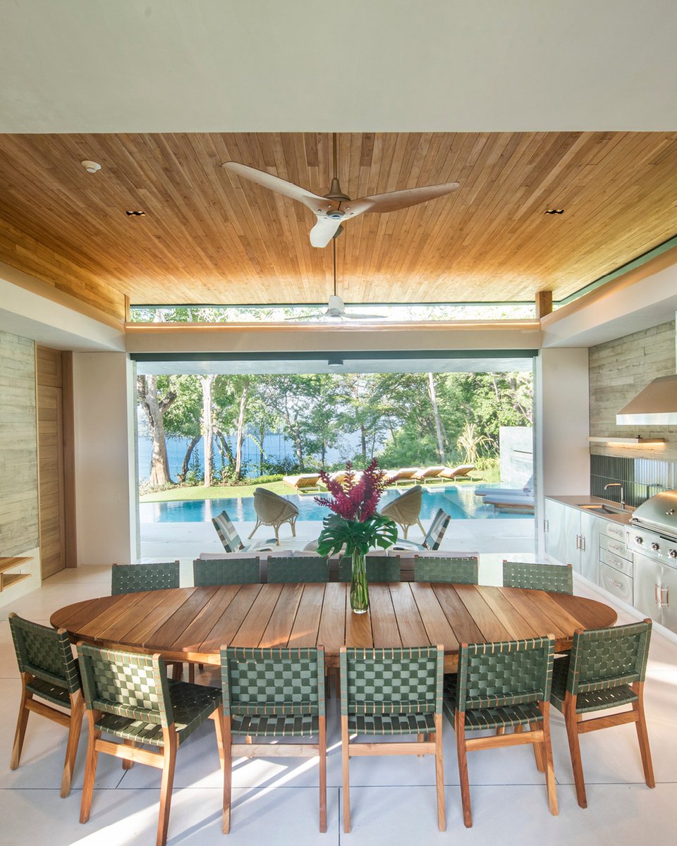 ExploreCookson's tweet image. Costa Rica comes into its own over the festive period.

On past trips, we’ve taken guests by heli to take on tree climbing and abseiling in the jungle, brought in conservation experts for turtle hatching and facilitated world-class scuba diving experiences on the coast.