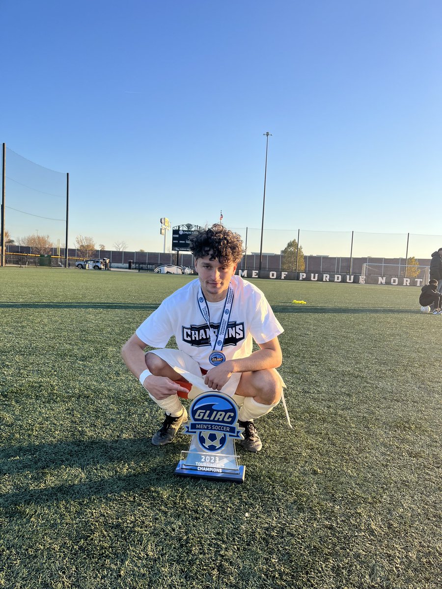 History makers. Gliac champions for the first time in school history 💍 

Nationals we coming 🦁