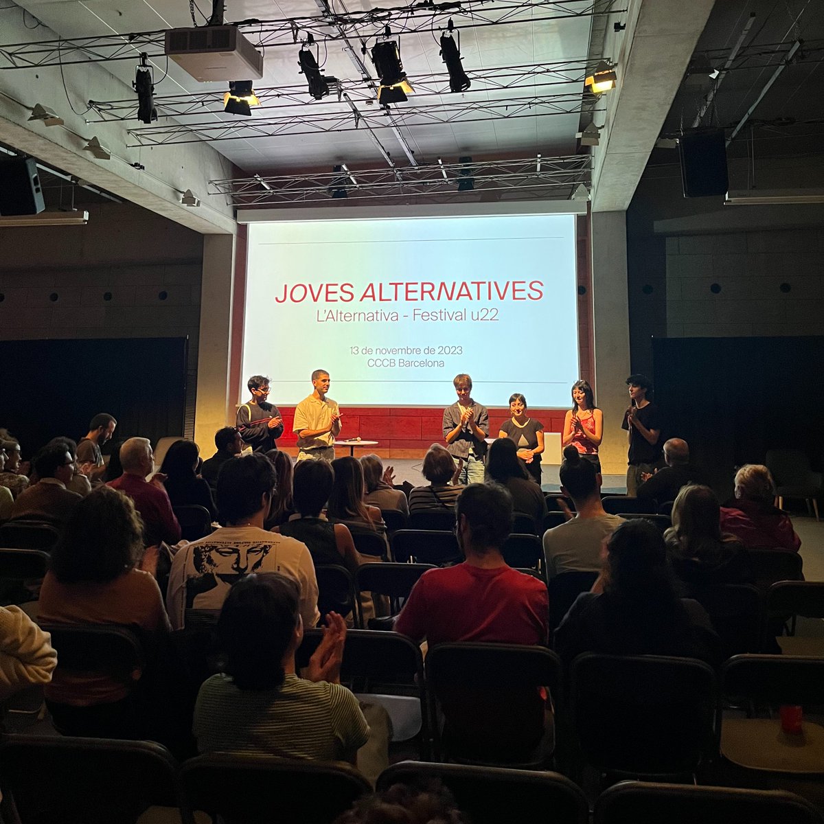 👉 Comença la sessió del Hall Convida amb <a href="/festivalu22/">Festival u22</a>, amb la projecció de 4 curtmetratges de joves creadors i creadores, i un col·loqui posterior amb ells al <a href="/cececebe/">CCCB</a>.  

🎞 Visions alternatives de la joventut sobre el present que ens envolta.