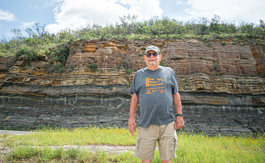 The Highland Lakes area is a real life ROCK STAR. Kingsland resident Charles Beierle, a retired geophysicist, dives into the billions of years of history contained in the ancient, volcanic granite and limestone from a long-dead ocean. dailytrib.com/2023/11/13/hig…