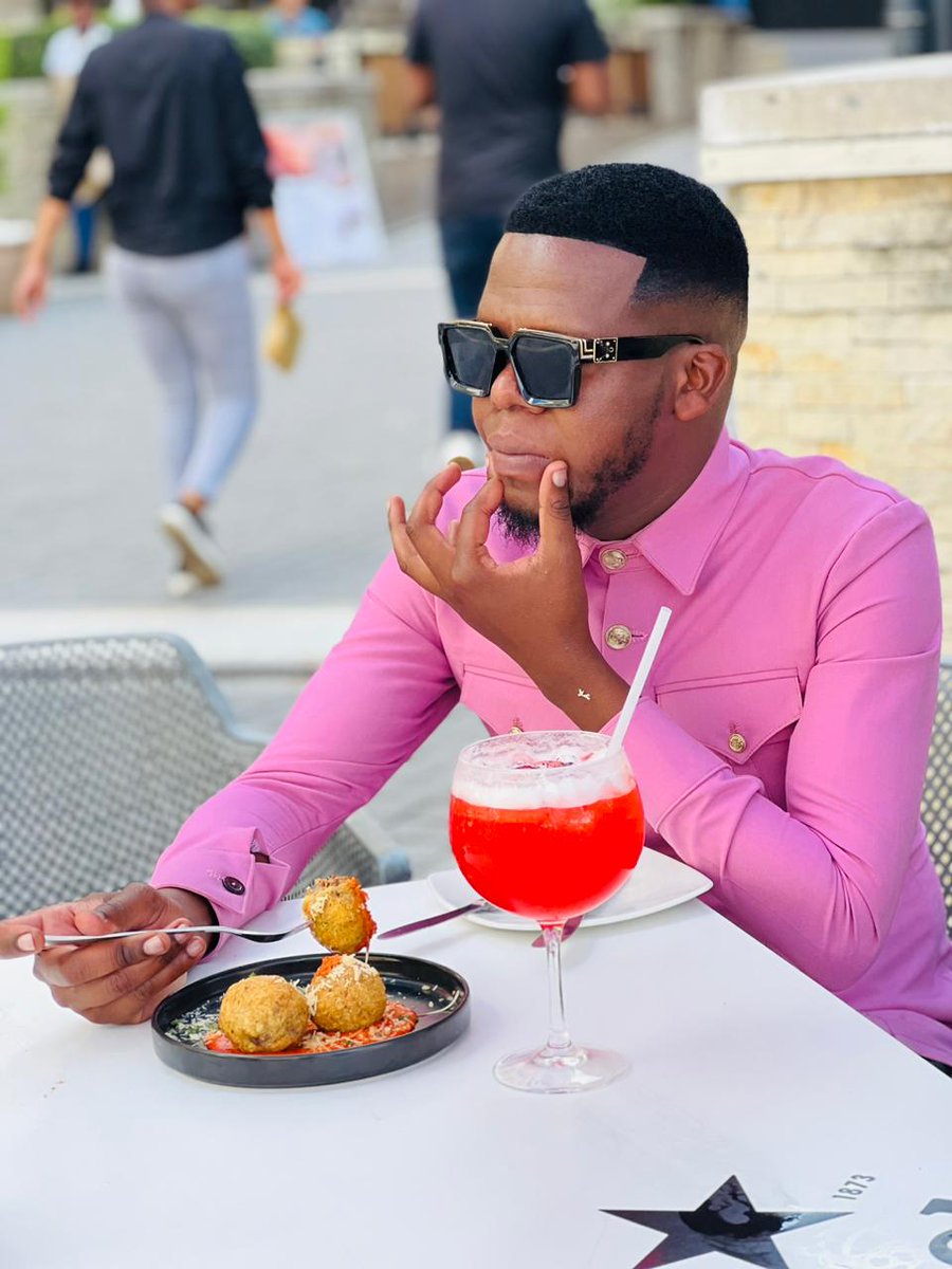 🎩LekkerStylist👔👞 tweet media