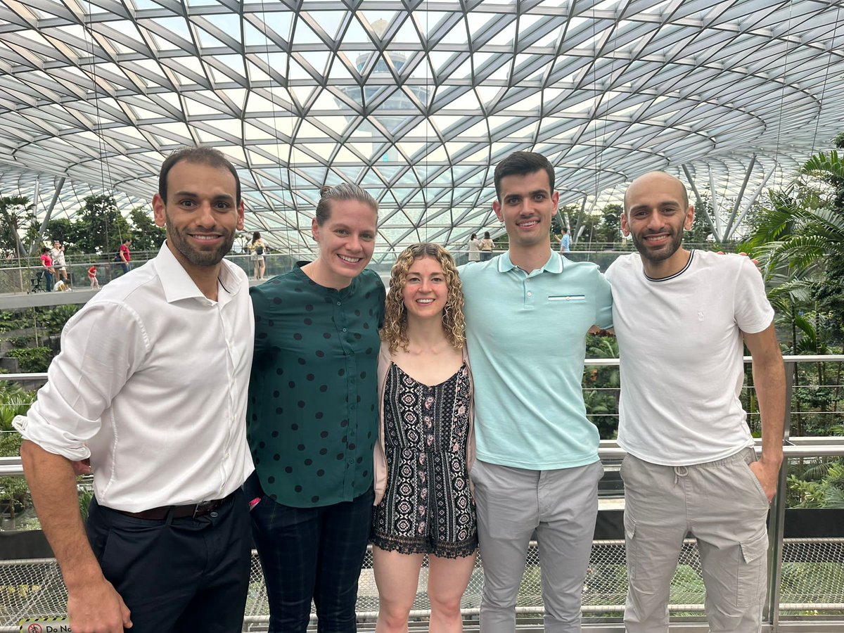 ๐ด๓ ง๓ ข๓ ฅ๓ ฎ๓ ง๓ ฟ England Squash (@englandsquash) on Twitter photo ๐ Touched down in Singapore ๐
England's <a href="/MoElshorbagy/">Mohamed ElShorbagy</a>, <a href="/SJPerry15/">Sarah-Jane Perry</a>, <a href="/ginakennedyy/">Gina Kennedy</a>, <a href="/curtis_malik/">Curtis Malik</a> and <a href="/maelshorbagy/">Marwan ElShorbagy</a> are ready for tomorrow's @PSAWorldTour Singapore Open! ๐ด๓ ง๓ ข๓ ฅ๓ ฎ๓ ง๓ ฟ ๐ ๐ Touched down in Singapore ๐
England's <a href="/MoElshorbagy/">Mohamed ElShorbagy</a>, <a href="/SJPerry15/">Sarah-Jane Perry</a>, <a href="/ginakennedyy/">Gina Kennedy</a>, <a href="/curtis_malik/">Curtis Malik</a> and <a href="/maelshorbagy/">Marwan ElShorbagy</a> are ready for tomorrow's @PSAWorldTour Singapore Open! ๐ด๓ ง๓ ข๓ ฅ๓ ฎ๓ ง๓ ฟ ๐