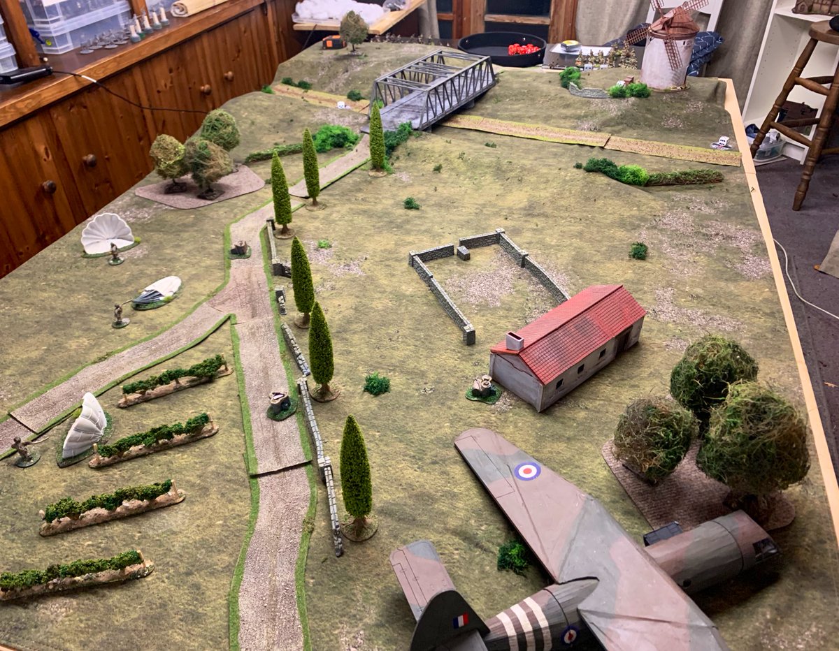 The Brits have got a bit closer to the bridge on this drop!  Not far to run @GavinoPepino . Let’s hope <a href="/JAD965/">Jeff</a> is sleeping!