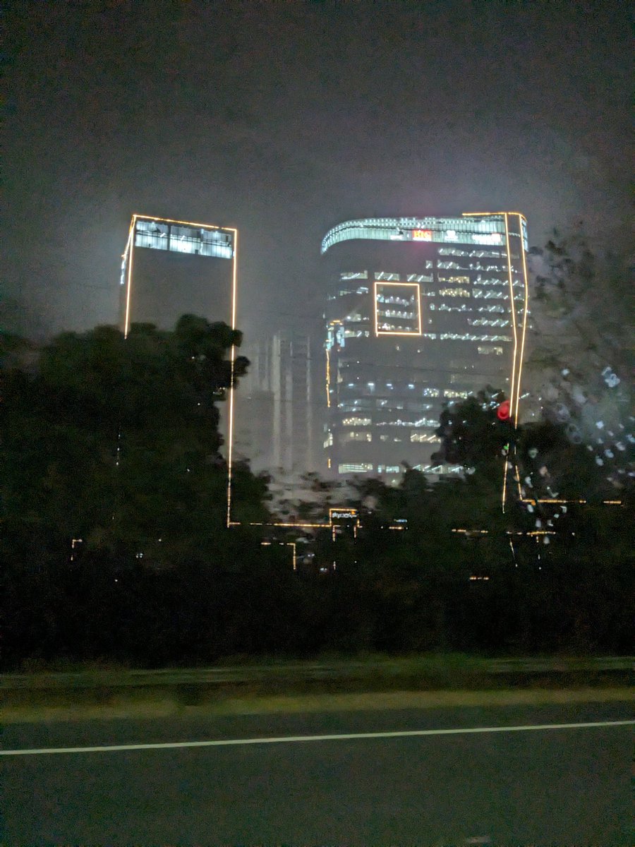 shruti211088's tweet photo. Thank God for Diwali lights... Wouldn't have known there were buildings here if not for them! https://t.co/vDlnMDlOjv