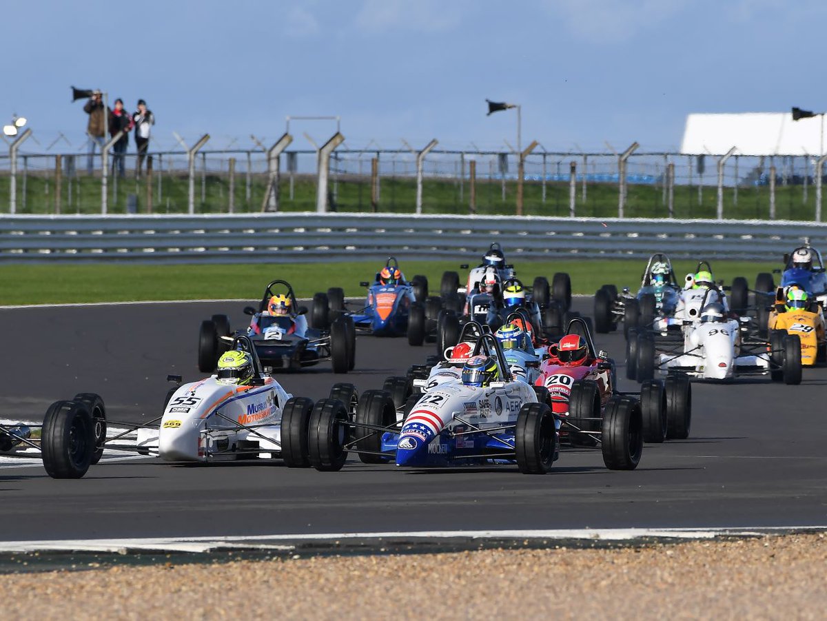 TeamUSASchol's tweet image. @Ayrton_Houk recalls an action-packed, exciting and enlightening six-week-plus trip to the UK: teamusascholarship.org/?p=6790

#hayesfever #FormulaFord