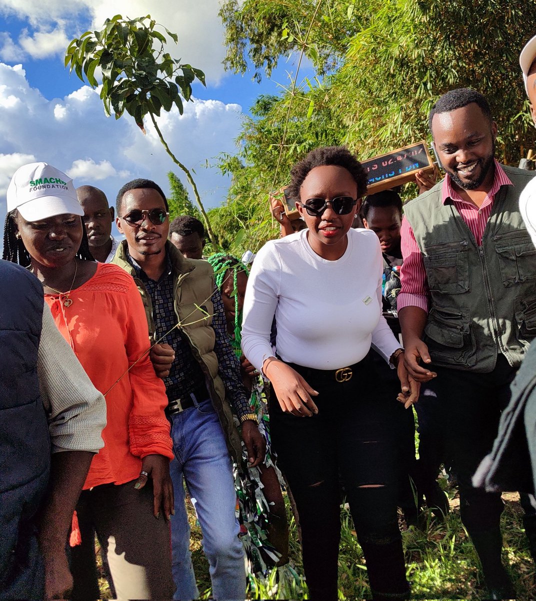 WakiliAsab's tweet photo. Grateful for the amazing opportunity to contribute to our environment today with Smach Foundation! 🌱🌍 

Joined the Smach Foundation patron @charlruto, CEO @kikwai_jr, Director @SaganaMike, @thiskenbabu and other youth leaders in a tree planting exercise in Kasarani, Nairobi. https://t.co/OQlja0JiG1