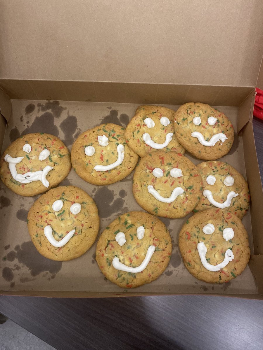 MonaFortier's tweet photo. It’s time to go to @TimHortons this week and buy a Holiday Smile Cookie and support our local community.  Proceeds go to the @OttawaFoodBank and Tim Hortons Foundation Camps. #ottawavanier https://t.co/u6g8bpo6c5