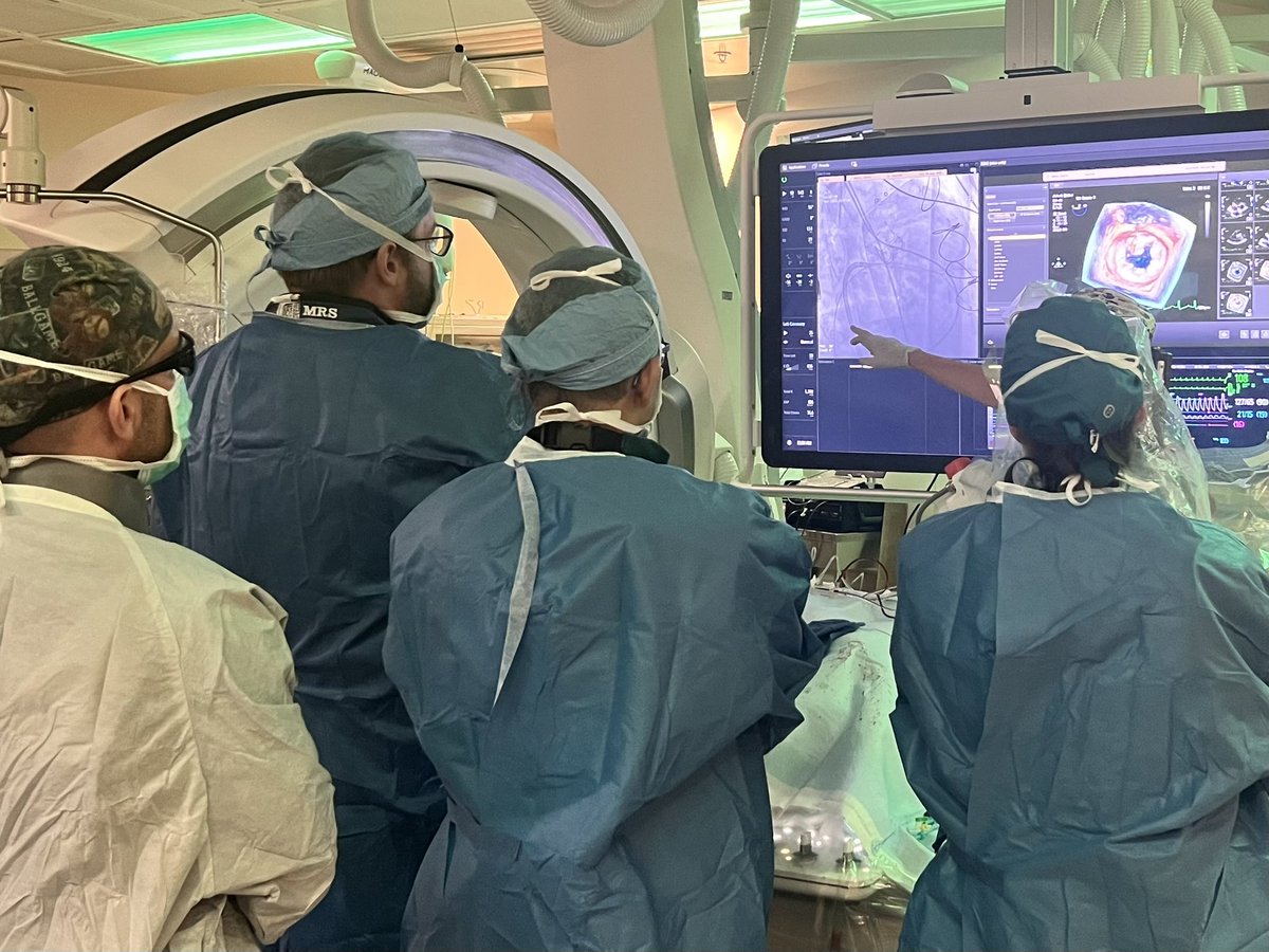Great case today with the Sentara Heart Valve Team @MSummersMD   valve-in-mitral annular calcifications (ViMAC) <a href="/OnTheBayMike/">Mike Loveland</a> <a href="/sentarahealth/">Sentara Health</a> #heart #fixinghearts