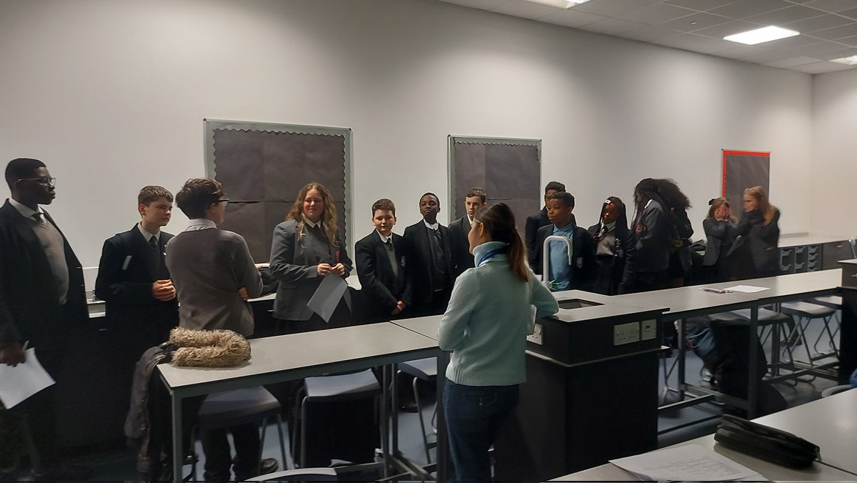 MrsParkes3's tweet image. Had a great session @debate_mate club tonight with our amazing mentors. Lots of fun games played and debates. There's still space if you wish to join us on Mondays in s10. @nccpersonaldev @NewmanRCCollege