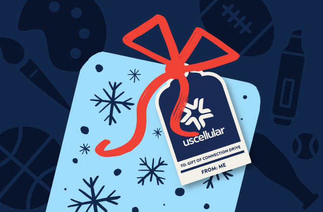 SocialStacey10's tweet photo. Proud to share that UScellular is hosting a Gift Of Connection Drive. You can bring sports gear, art supplies and games to your local UScellular store from 11/9 until 12/31. See you there 👀 #usccemp https://t.co/4YbSglM12Y https://t.co/QUnuswWbry