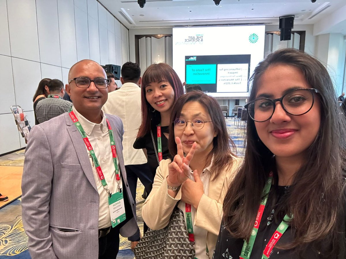 Unlocking the Future of Insights with our CEO at the ESOMAR Conference in Singapore! Diakob's relentless pursuit of knowledge meets global expertise at this remarkable event. Join us in our journey towards innovative discoveries.  #ESOMAR  #SingaporeConference #ESOMARInnovatin23
