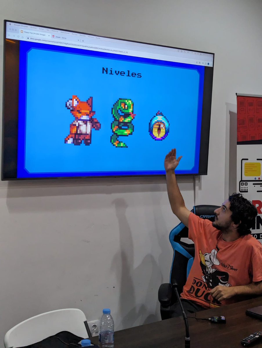 Museo Arcade Vintage (@arcade_vintage) on Twitter photo En tercer lugar tenemos a Hoppy Hop, de <a href="/josyanf1/">Josyan</a>, socio de <a href="/ArcadeVintageOr/">Asociación Arcade Vintage Origins</a> y creador de Álex Kidd in Miracle World DX. Su mecánica está inspirada en Q*bert, con perspectiva isométrica, pero traído a la actualidad con power-ups, nuevas mecánicas y una gran calidad de diseño. En tercer lugar tenemos a Hoppy Hop, de <a href="/josyanf1/">Josyan</a>, socio de <a href="/ArcadeVintageOr/">Asociación Arcade Vintage Origins</a> y creador de Álex Kidd in Miracle World DX. Su mecánica está inspirada en Q*bert, con perspectiva isométrica, pero traído a la actualidad con power-ups, nuevas mecánicas y una gran calidad de diseño.