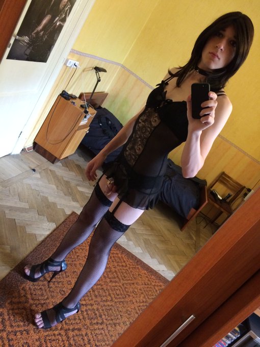 Daddy's good girl 🖤&spades;️ https://t.co/130tJIVeEX