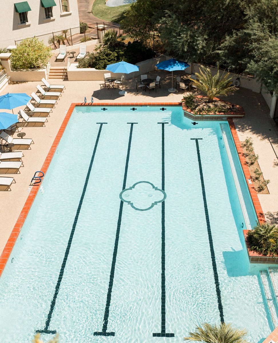 Heated pools all year round are calling your name. #ExploreAZ #VisitArizona #LuxuryHotel #PhoenixResorts #ArizonaResorts