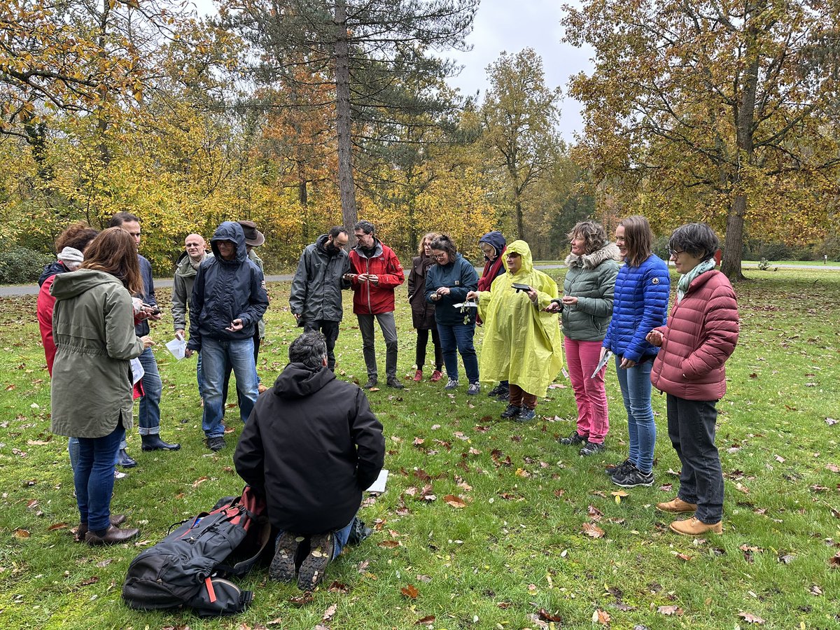 EDD_AOT's tweet photo. Journée d’équipe des professeurs référents départementaux #edd #epsa :

➡️ dispositifs pédagogiques @GRAINECentre , ATE @OFBiodiversite 
➡️ ressources nationales Eduscol
➡️ labellisations
➡️ formations
…
Et animation d’éducation à l’environnement avec @solognenature ! https://t.co/kcA0GYN9cl