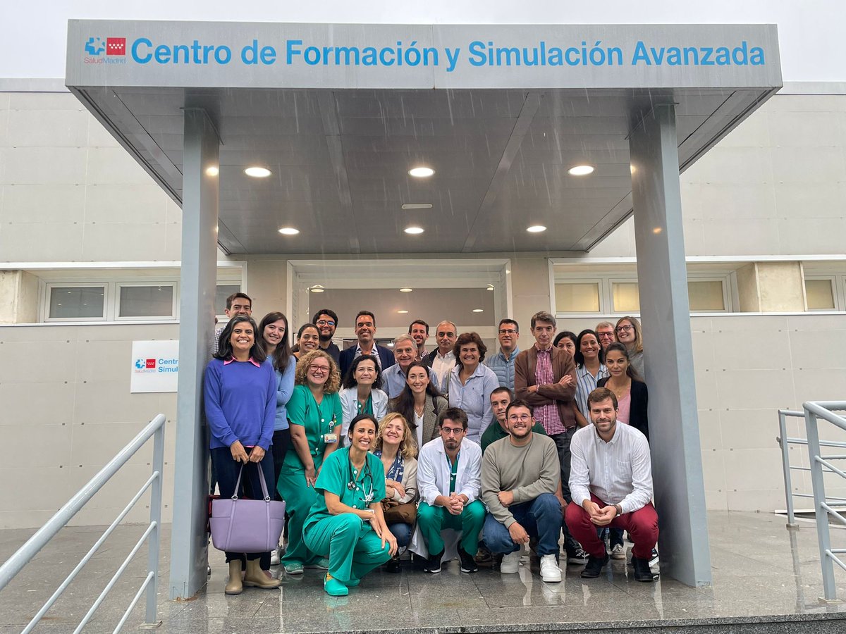 #1cursopleuracentrosimulacionHU12O gracias Héctor Milian, Paola Arrieta y Javier Pérez Pallarés por formar parte de esta iniciativa y gracias a todos los primeros alumnos de 10 una jornada de aprendizaje espectacular