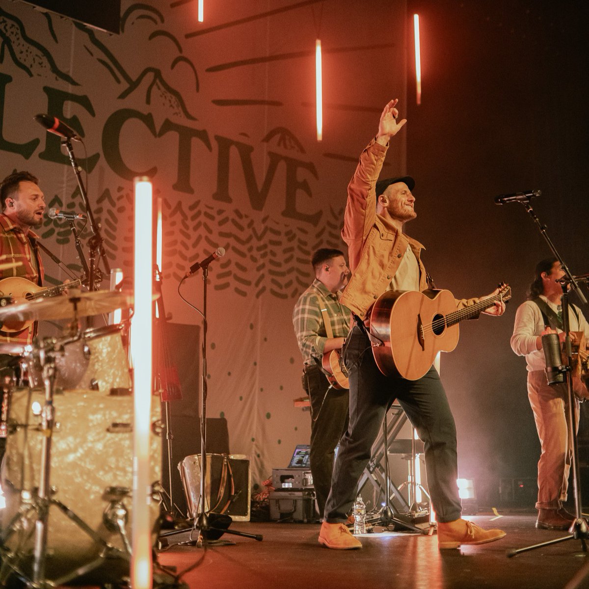 rendcollective's tweet image. Thank you for joining us to celebrate 10 years of Campfire! This tour has been so special &amp;amp; we've had the best time playing these songs &amp;amp; worshiping each night with you all. Can't wait to do it again next year in the UK and US! Visit rendcollective.com for dates &amp;amp; tickets 😊
