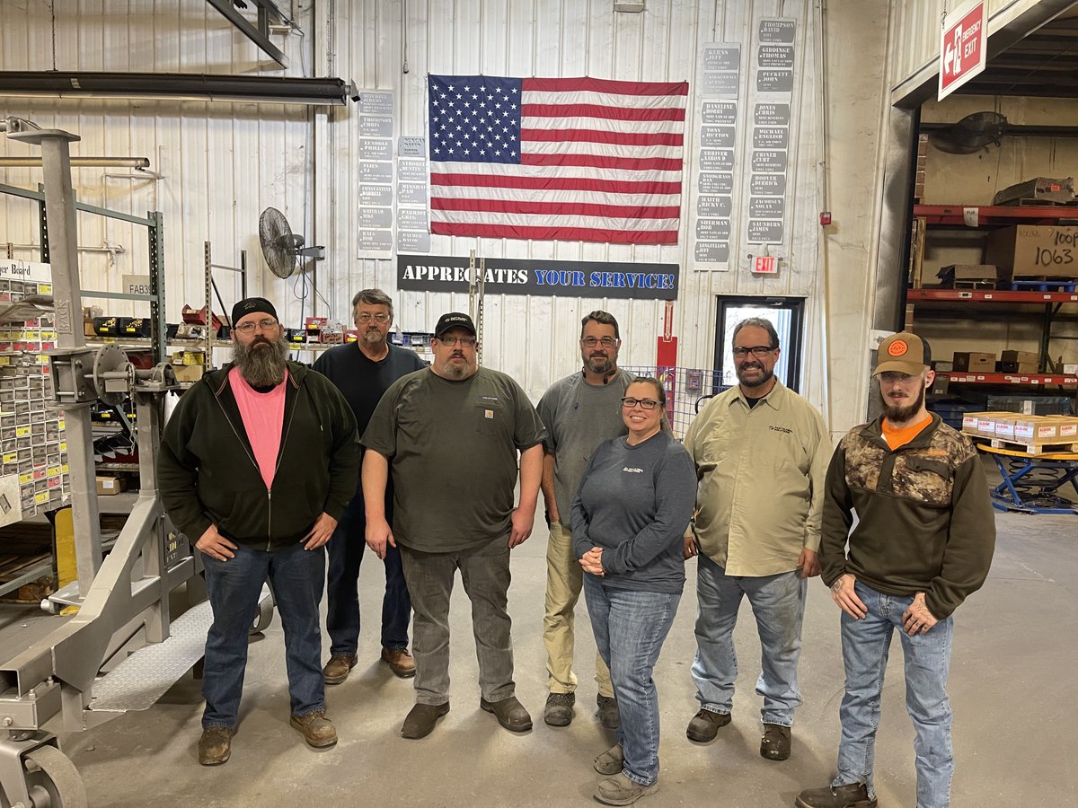 FASTequip's tweet image. We continue to celebrate our FAST Veterans this week. On the eleventh hour of the eleventh day of the eleventh month, fighting ceased in 1918. The peace bell rang and soldiers returned home to their families. A century later we celebrate Veterans Day,