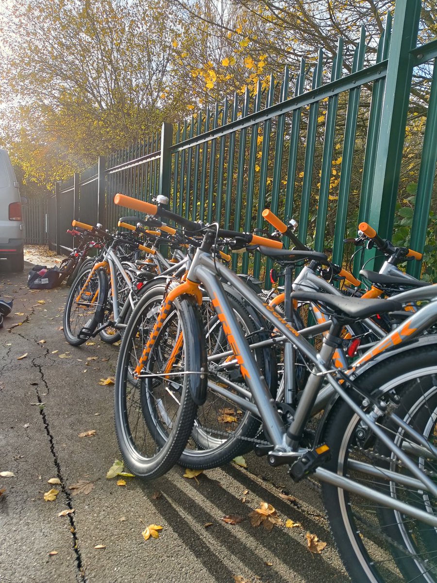 Great chance to try out my new bikes with Year 6 at <a href="/StPatricksCov/">St Patrick's Primary</a> today 🤩🚲