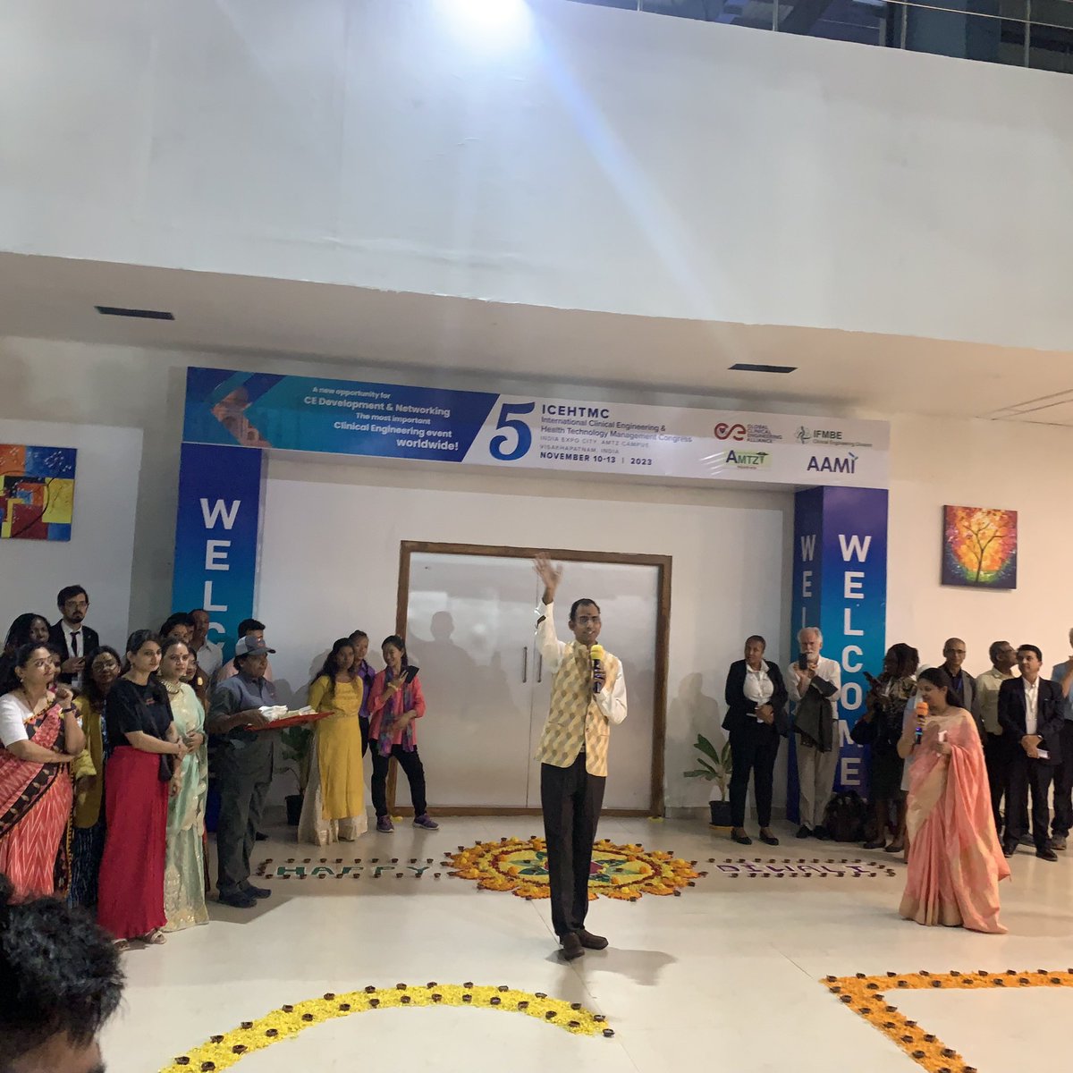 ngtheosong's tweet photo. Amazing week: The 5th International Clinical Engineering Congress in India highlighting the urgent need for global collaboration in healthcare leadership #HealthcareInnovation #GlobalCollaboration #DiwaliCelebration #EquitableHealthcare. https://t.co/hR0mXn8PTZ