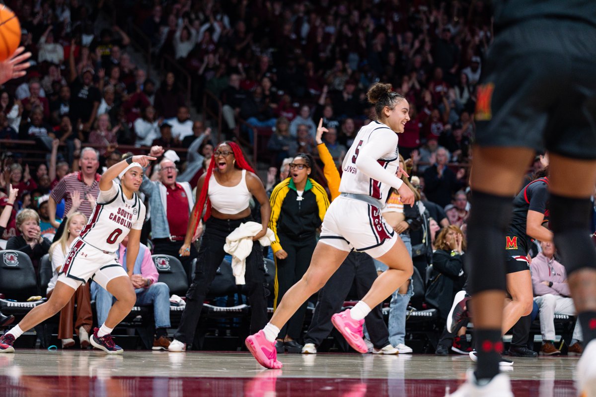 South Carolina Gamecocks tweet media