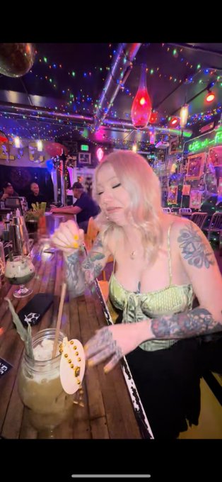 When you ask the bartender to create the most disgusting drink they can come up with 😭 https://t.co/<a href="/tag/mvsales"class="tags"><span>#mvsales</span></a>