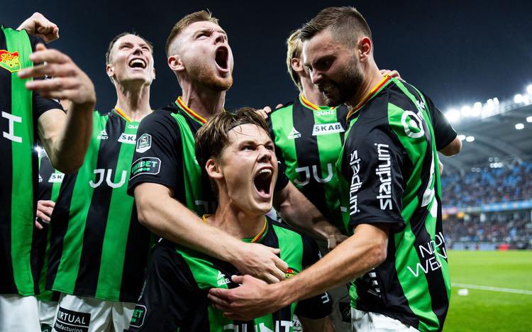 𝕆𝕝𝕒 tweet media