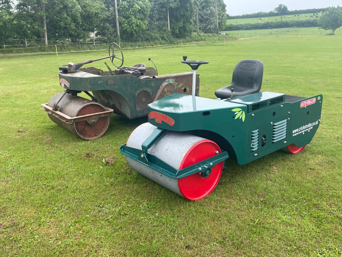 'Some New Takes on Old Favourites' 

We're not just about building flashy new rollers, we care about preserving and 'repowering' our classics as well 🛠️

#rebuild #repower#paintjob #fresh #oldstyle #newstyle #blendedmodern #pitchmaintenance #picthcare #turfcare #turfmatters