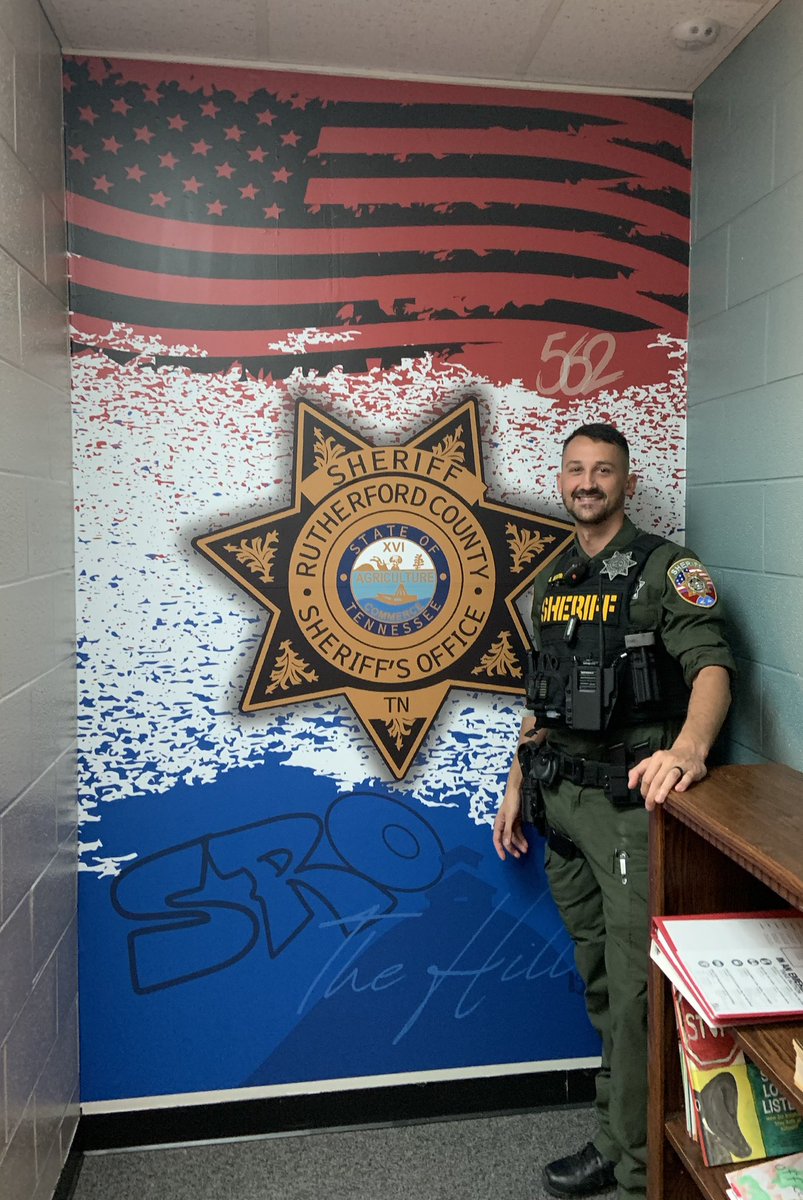 SRO Alex Weatherford worked with Deputy Kunce to design this awesome mural. Thanks to Front Street Signs for donating their time and talent! @RCTNSheriff @rucoschools @LWH_Heath @BrentBogan