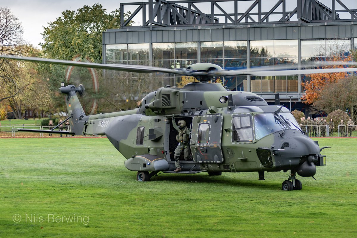 nnilsberwing's tweet photo. 🇩🇪@Deutsches_Heer German Army NH Industries NH90 (78+25) belonging to the Fassberg aviation regiment getting airborne at Hamburg military university (HSU). @verticalmag @bundeswehrInfo @BaainBw @JUSTHELICOPTERS https://t.co/w9vOe0GvgN