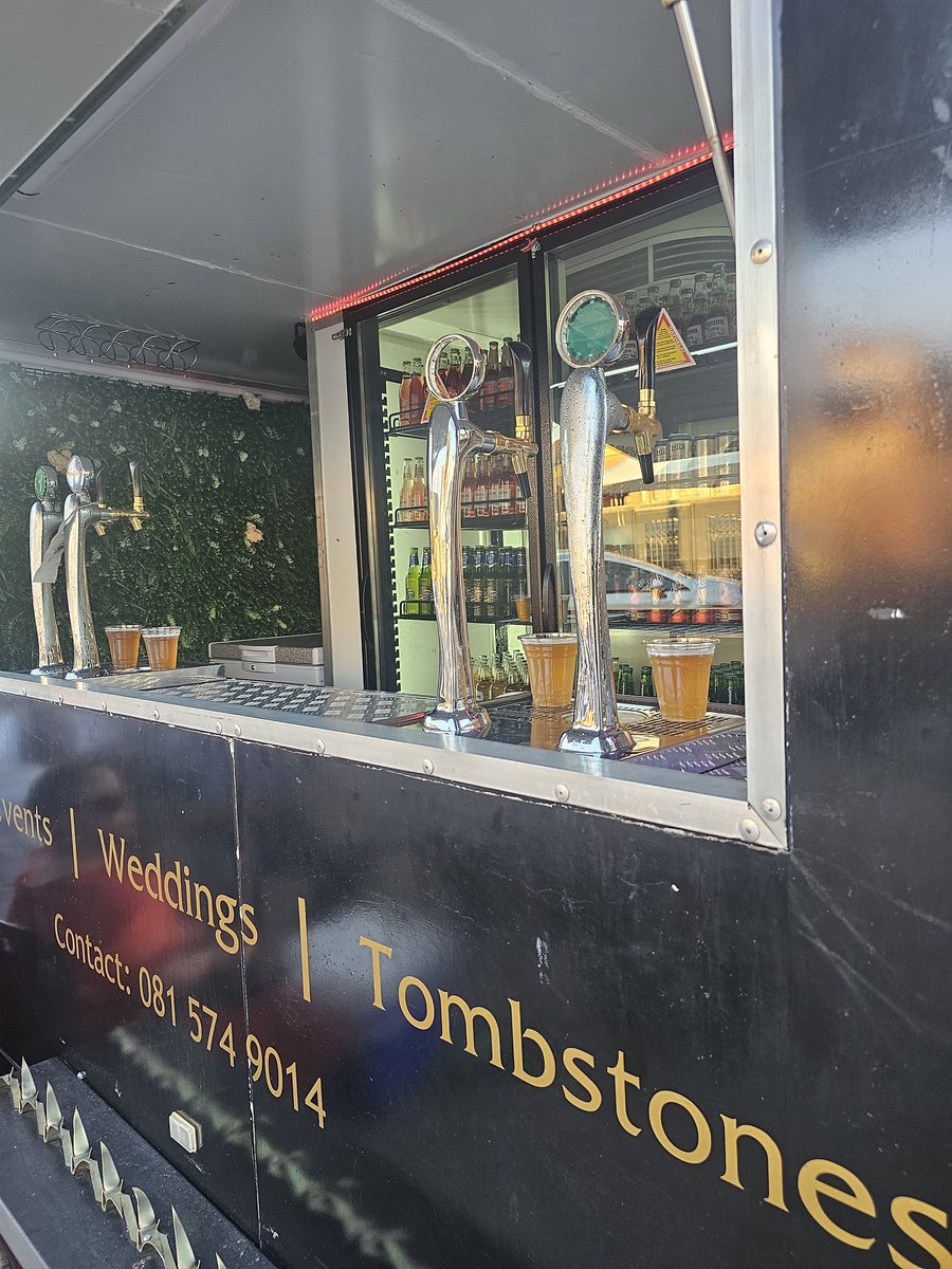 rumosmobilebar's tweet photo. All things Mobile Bar. 

Rumo's Mobile Bar 
"The Bar That Comes To You" 
081 574 9014 https://t.co/dEojCEB9pL