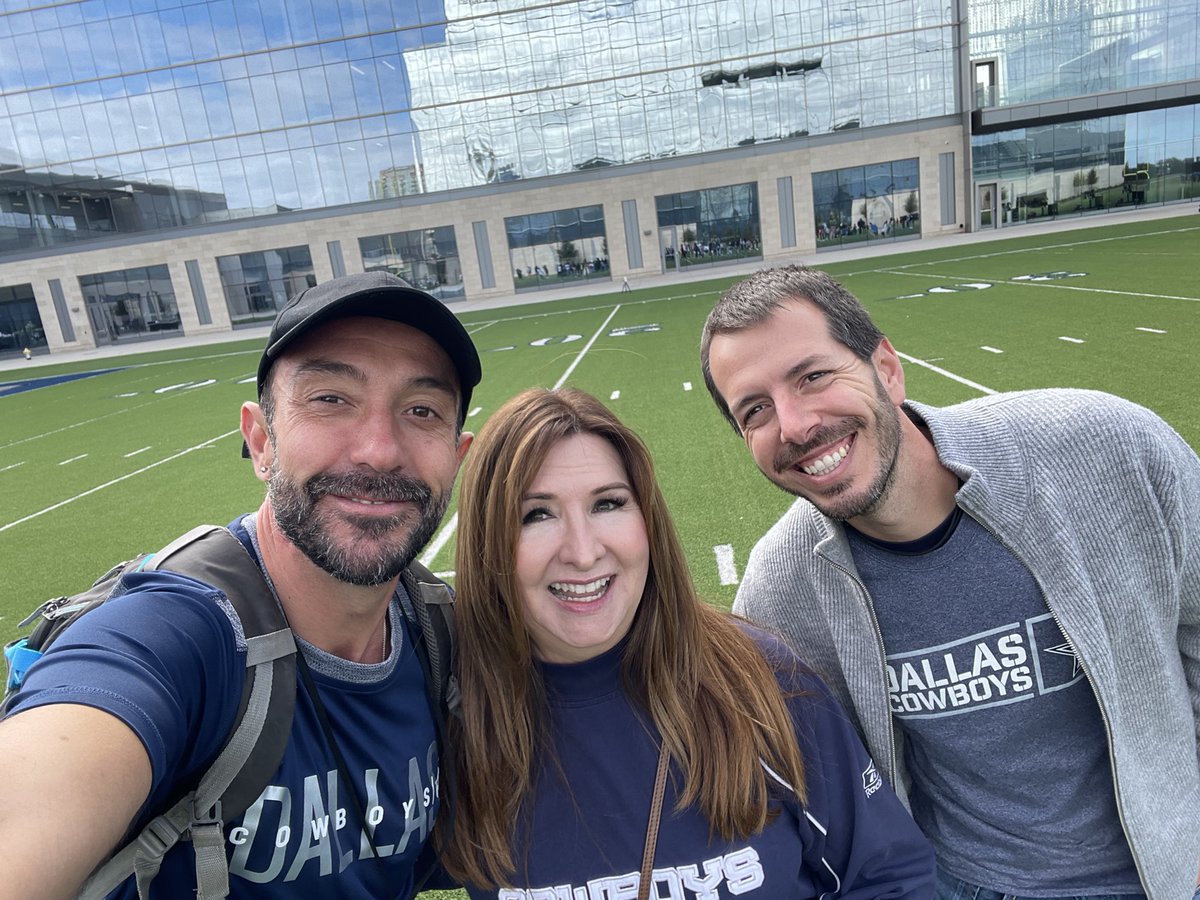 Thank you <a href="/TackleTomorrow/">Tackle Tomorrow</a> for such a wonderful day for our students and teachers at the Dallas Cowboys practice field! @SpruceV_T <a href="/LauraRubioGarza/">Laura Garza</a> <a href="/DallasISDSupt/">Dr. Stephanie S. Elizalde</a>