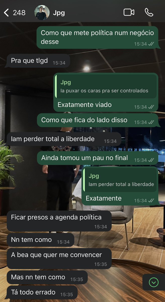 MatheusChafic's tweet photo. @valoisjades não influencia meu garoto pro caminho errado https://t.co/B7Q7bg4zHF