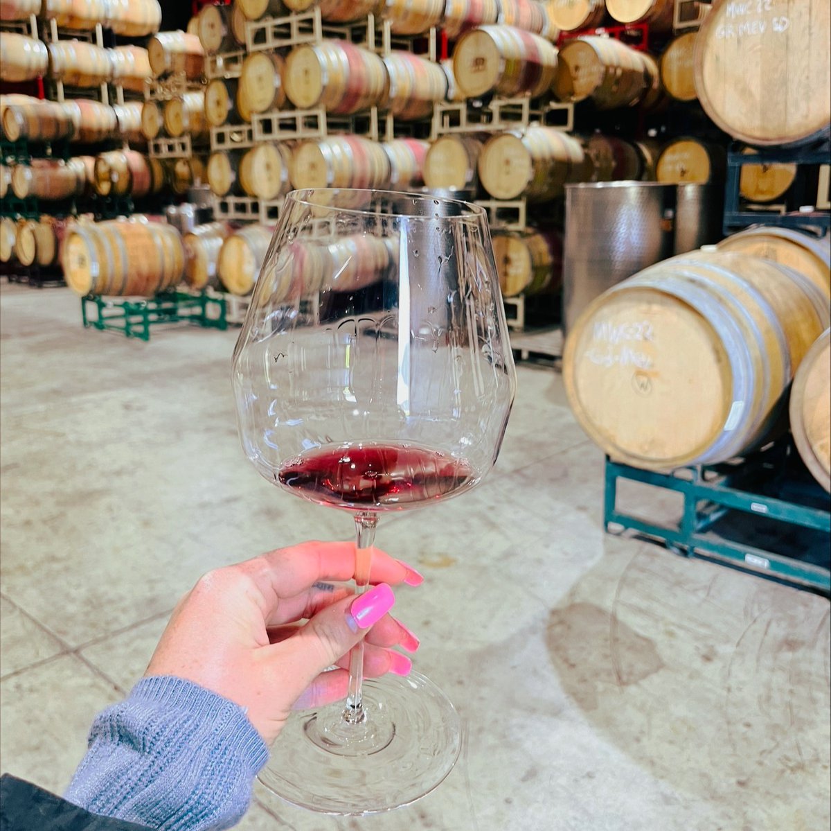 Where is the best place to be if you need a refill on your wine?

A winery or a Tasting Room... either work!

#cheerstotheweek #happymonday #winetasting #savorSB