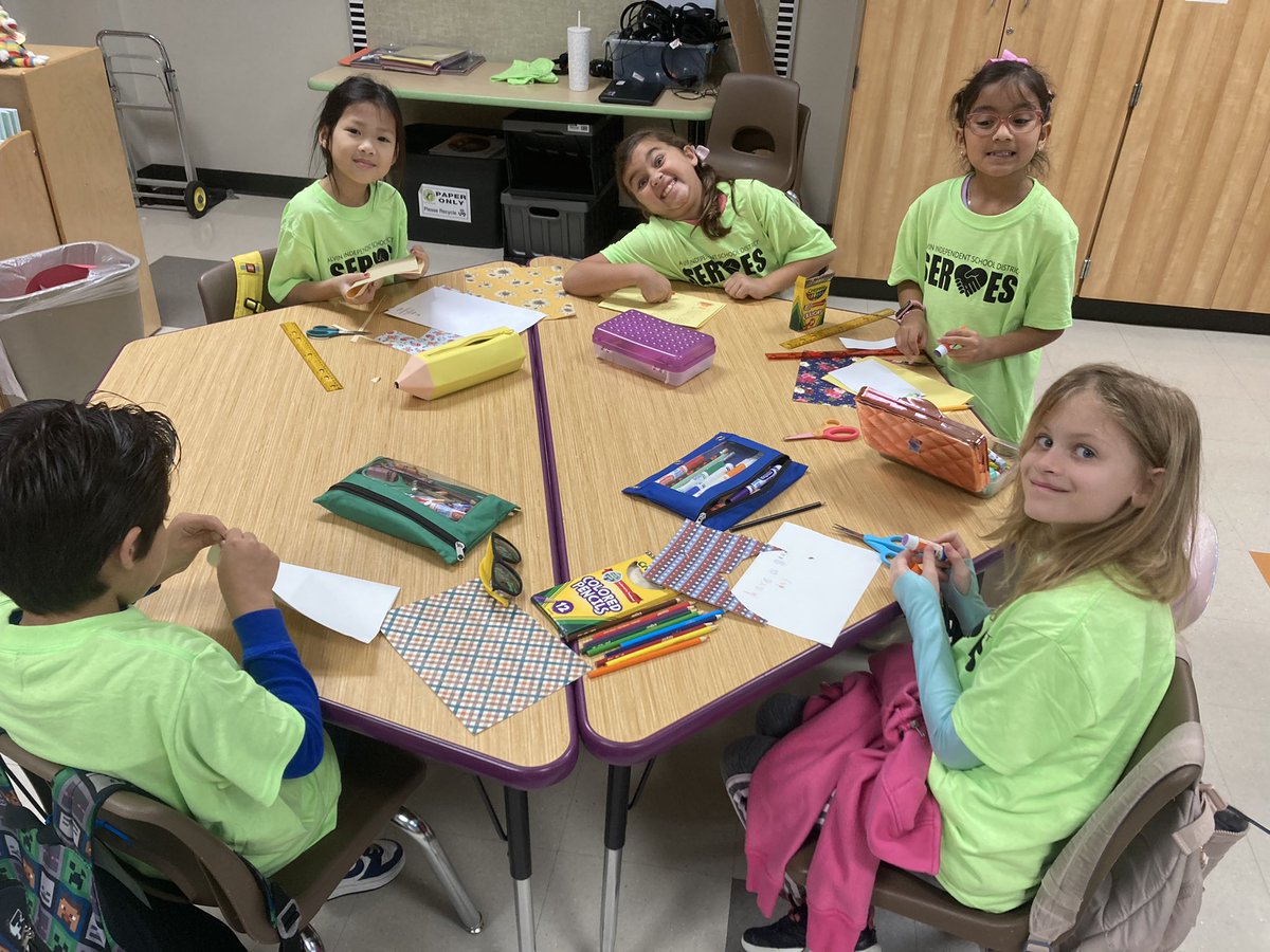 Ms. Navarre's Classroom tweet media