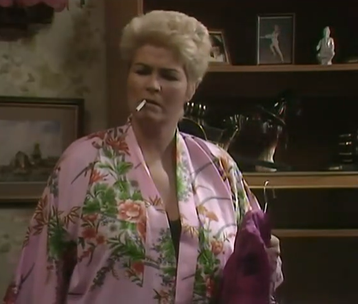 EarringsofPat's tweet photo. Episode 340: 10 May 1988. *New Earrings* #133 #EarringsofPat #Eastenders https://t.co/bmeerNIf8u