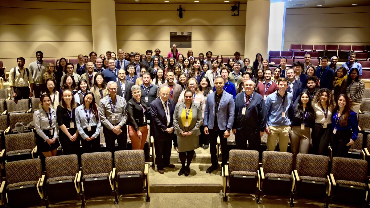 JishnuSenGupta's tweet photo. The @SFBiomaterials Day 11-11-23 @cwru @CWRUBME @CaseEngineer @CWRUSOM! Great intro by our own #JimAnderson, keynote by #GuillermoAmeer, invited talks by @StartWithGivens @dgpnanomedlab @ShenoyLab @RennerResearch @Abhi_Immuneng @MDamaser Organized by students. Big 🙏🏽 to sponsors! https://t.co/Vg2JbsBUQd