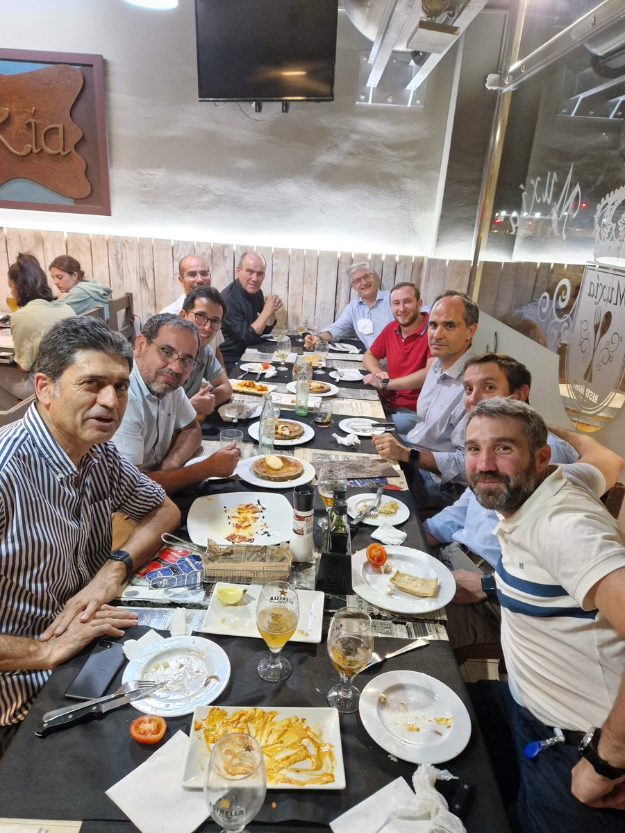 ClubNargo's tweet photo. ... i obviament moltes birres i quedades informals!!! https://t.co/ayl5r1i77Q