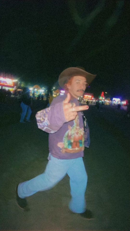 juanpabloglass's tweet photo. @CampFlogGnaw https://t.co/ZZOjZCEKfM